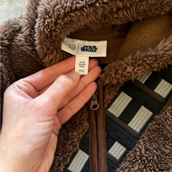 Baby gap Star Wars Chewbacca hooded romper - Picture 3 of 3